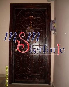 028 DEKORATİF BALKON KAPILARI